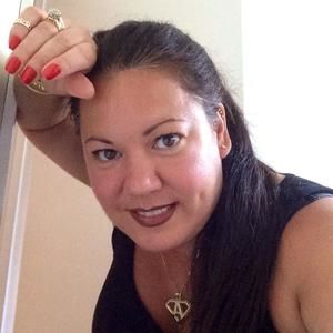 Meet your Posher, Suzette